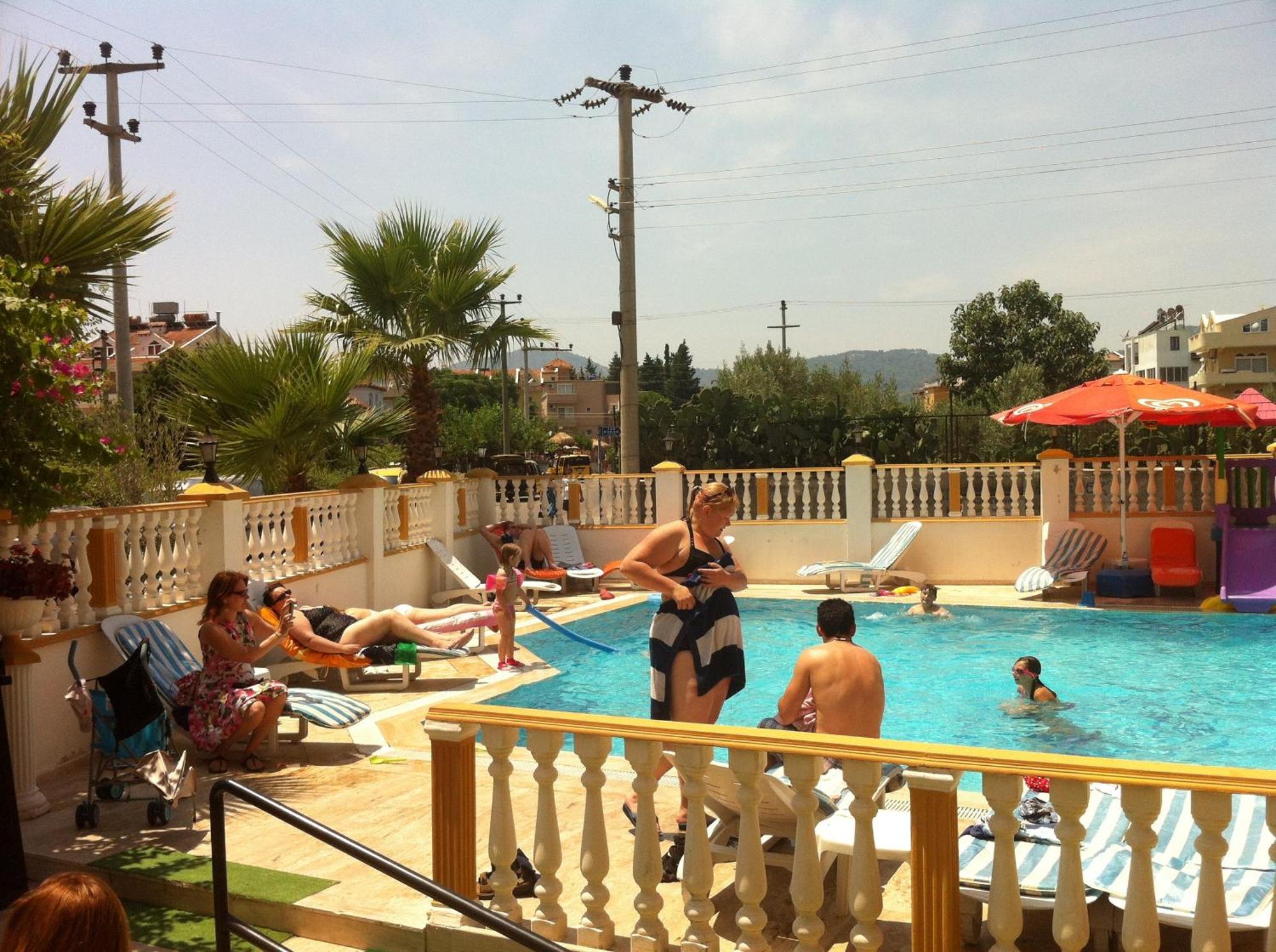 Irem Apart Hotel Marmaris Extérieur photo